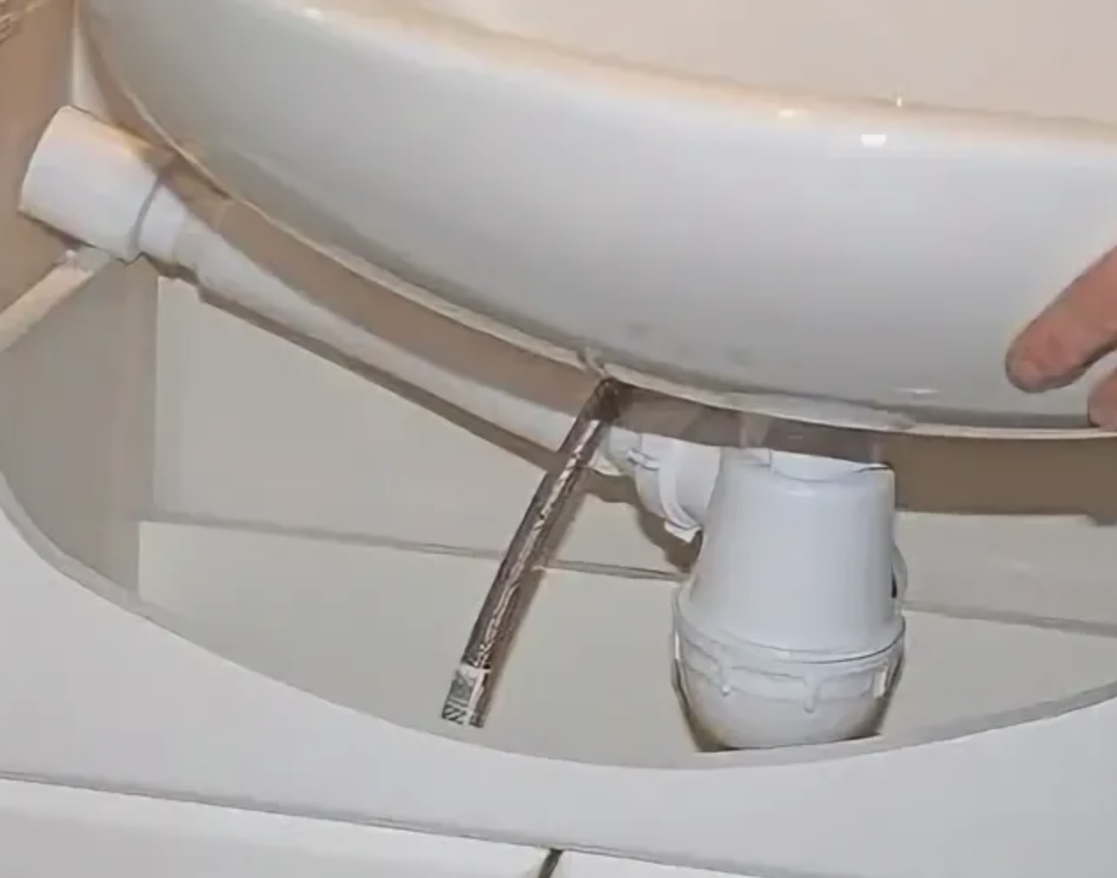 Установка раковины в ванной Установка раковины в ванной